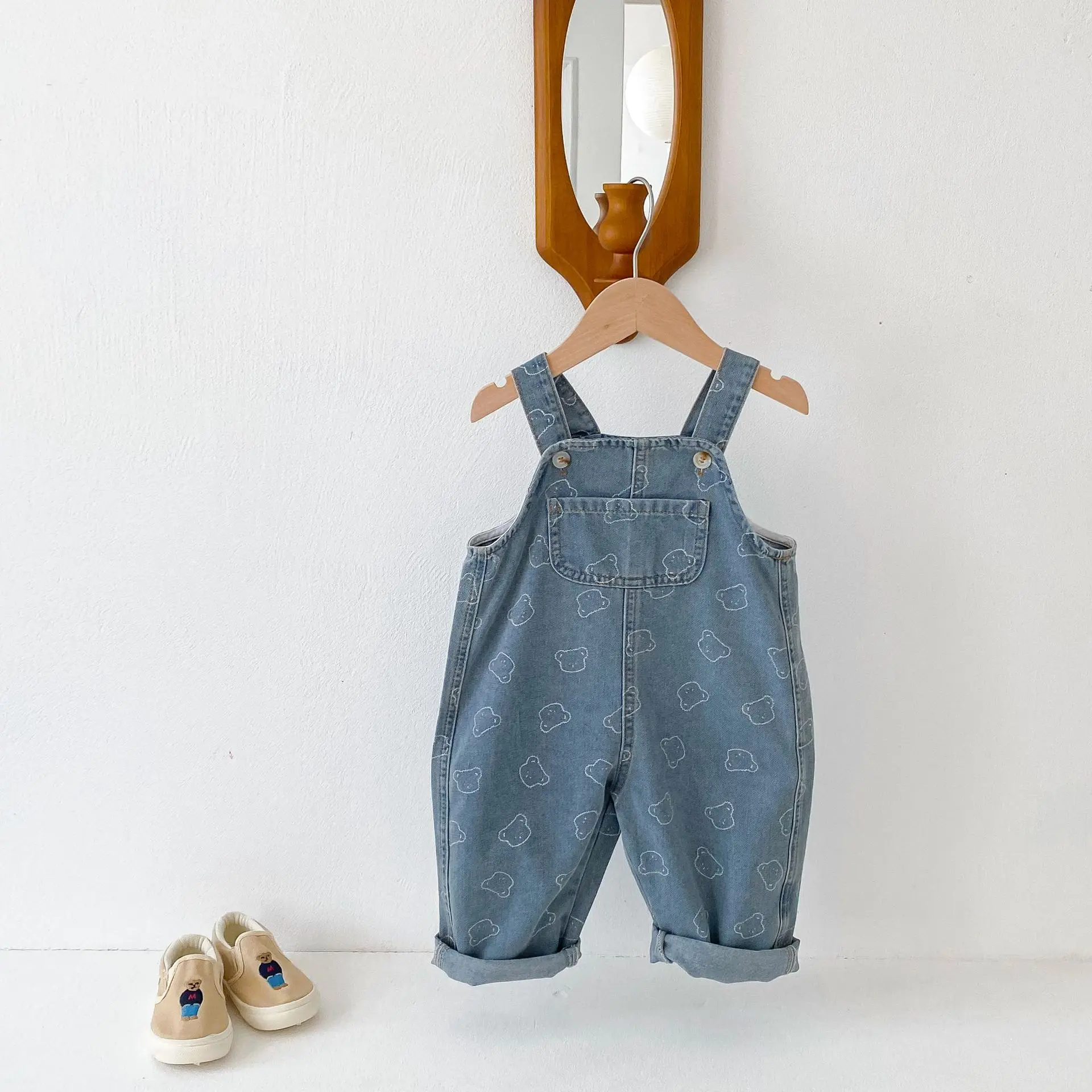2025 Spring New Children Loose Denim Overalls Cotton Baby Girls Cartoon Bear Print Casual Pants Boys Strap Trousers Kids Jeans - Image 5